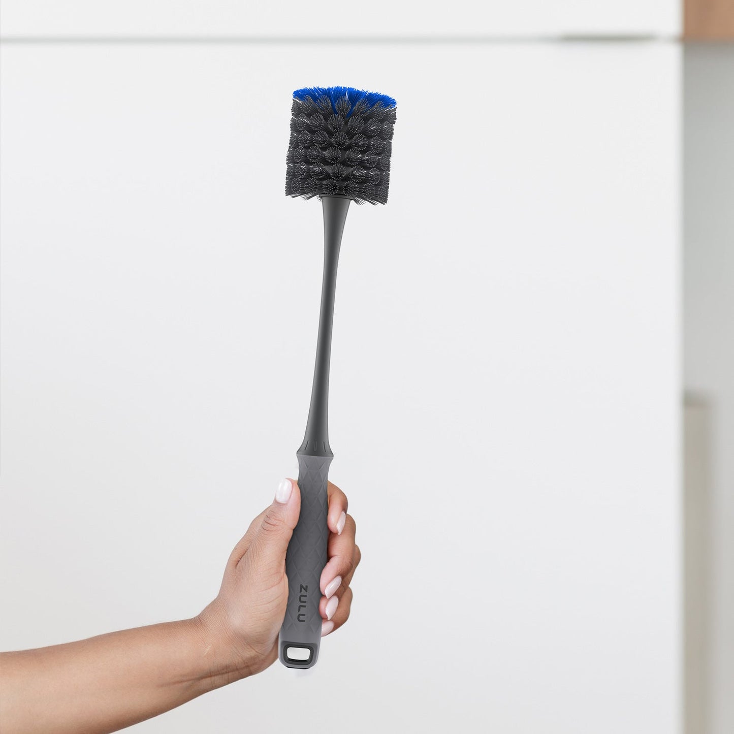 bottle-and-straw-cleaning-brush-set-i1 Zulu_Bottle_Brush_Holding.jpg